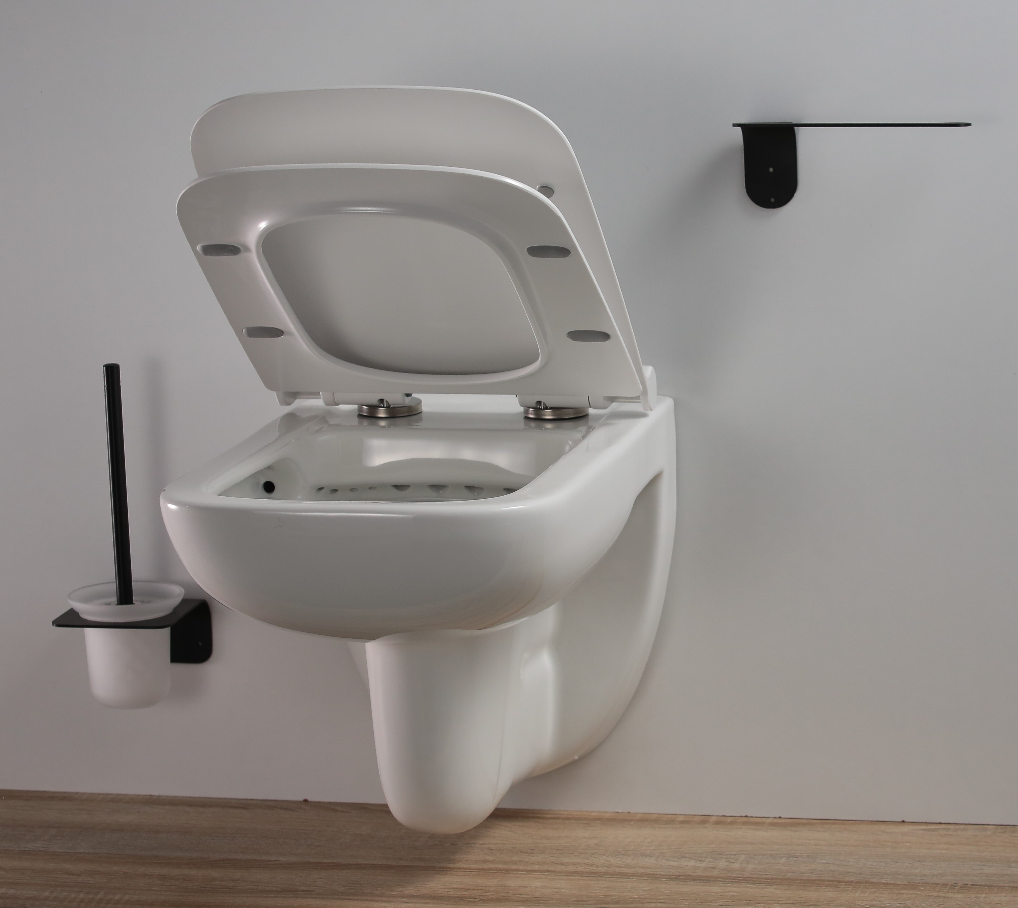 Závěsné WC ADATTO RIMLESS - BEZ SEDÁTKA